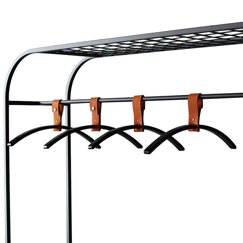 Плечики для одежды Amos Black Clothes Hanger Черный Коричневый в Казани | Loft Concept 