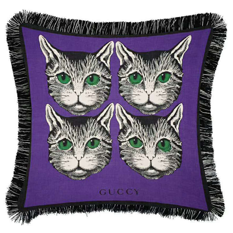 Декоративная подушка с вышивкой Cтиль Gucci Four Cats Violet Фиолетовый Зеленый Черно-белый в Казани | Loft Concept 