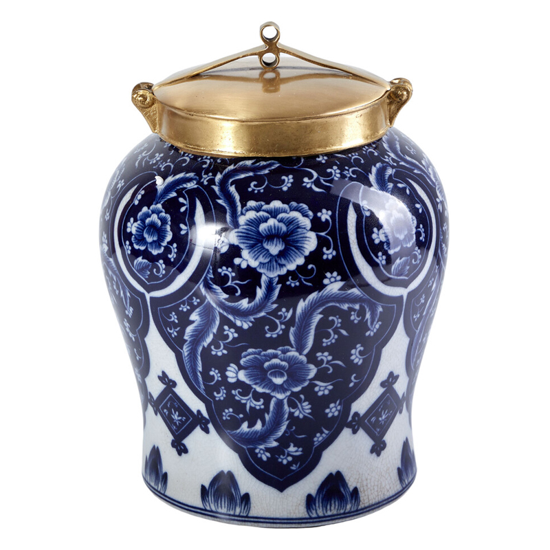 Ваза с насыщенным синим орнаментом и золотой крышкой Blue & White Ornament Белый Синий Золотой Ваза с насыщенным синим орнаментом и золотой крышкой Blue & White Ornament Белый Синий Золотой в Казани | Loft Concept