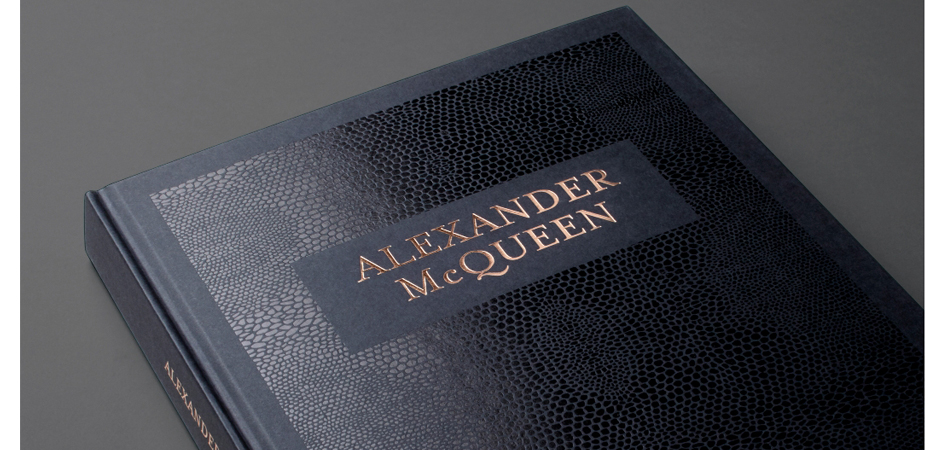Книга ALEXANDER MCQUEEN book Книга ALEXANDER MCQUEEN book - Loft-Concept в Казани