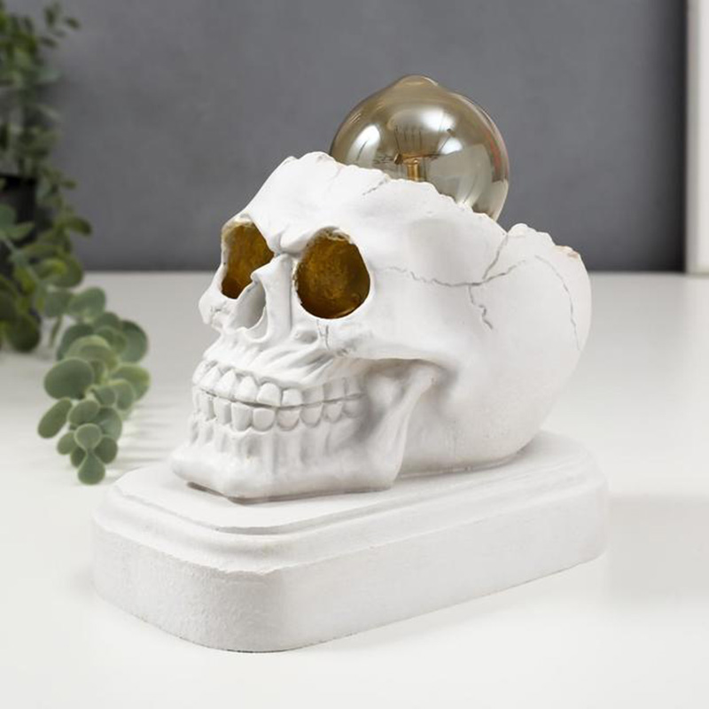 Настольная лампа White Skull Table Lamp Белый в Казани | Loft Concept 