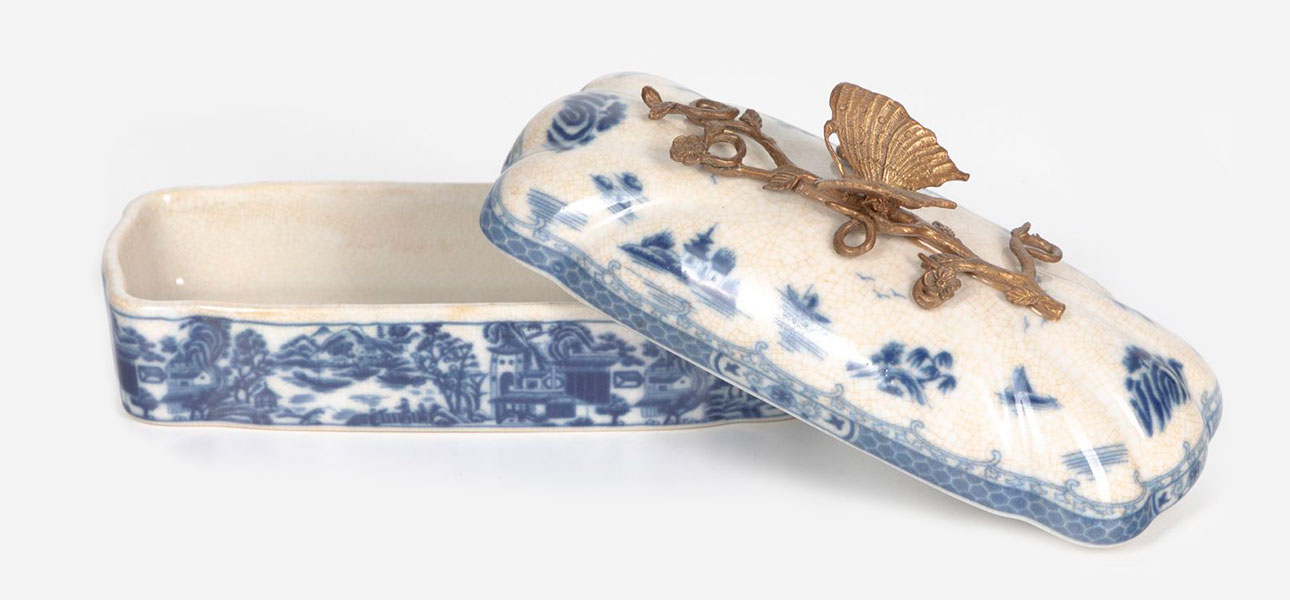 Шкатулка фарфоровая с синим орнаментом Bronze Butterfly - фото