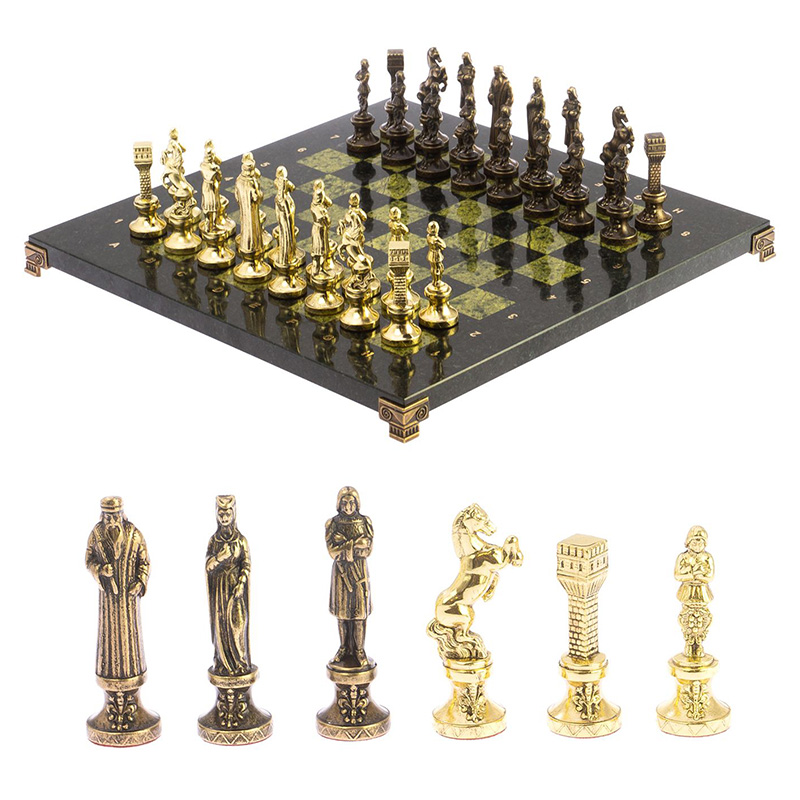 Шахматы Ренессанс из бронзы с доской из натурального камня Змеевик Decorative Thematic Chess  Золотой Бронза Черный Зеленый в Казани | Loft Concept 