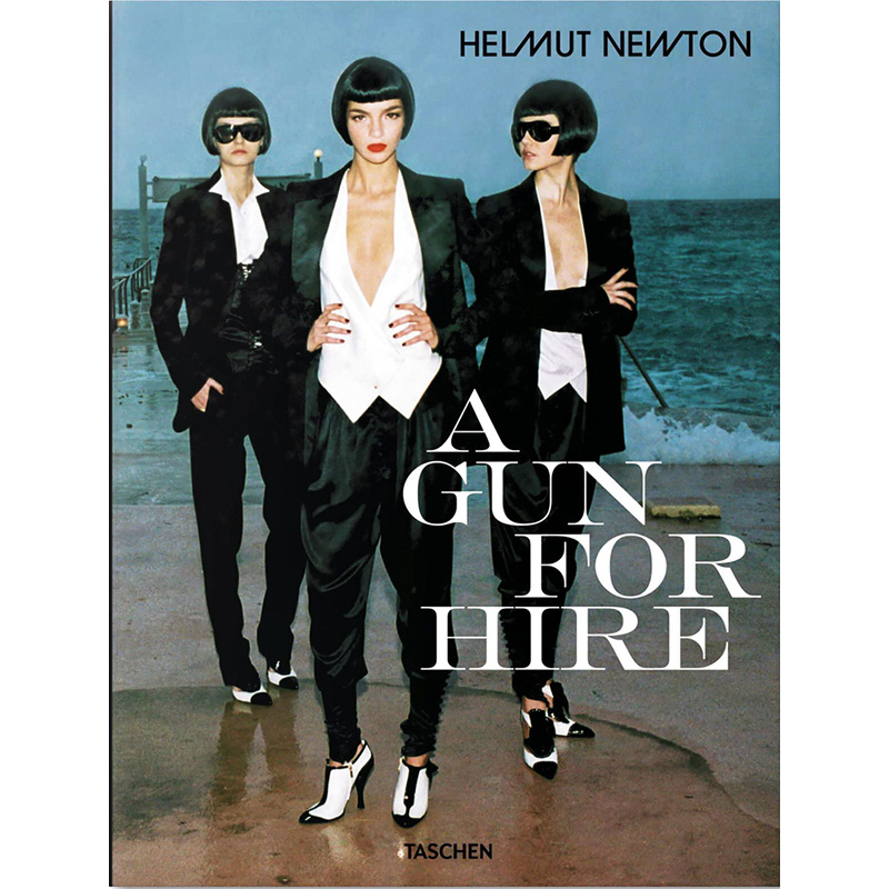 Helmut Newton: a Gun for Hire Черный Белый Голубой в Казани | Loft Concept 