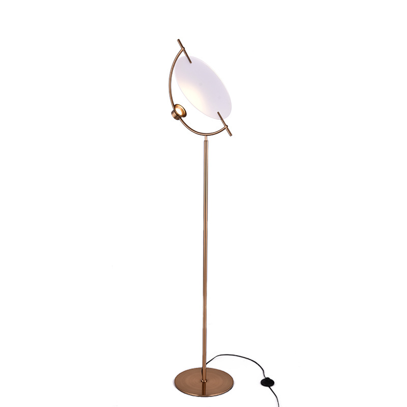 Торшер Gaspar Floor lamp Белый Золотой в Казани | Loft Concept 