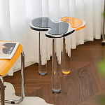 Дизайнерский журнальный стол с фигурной столешницей на 3-х прозрачных ножках Rahakif варинант исполнения - 1 | Loft Concept в Казани