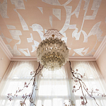 Обои ручная роспись в стиле Арт-деко Symphony Colourway SC-105 on Himalayan Rose silk dupion варинант исполнения - 1 | Loft Concept в Казани