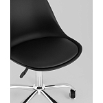 Офисный стул на металлическом основании EGGERY Black пластик варинант исполнения - 2 | Loft Concept в Казани