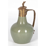 Кувшин зеленого цвета из фарфора с бронзовой крышкой и изогнутой ручкой Eden Garden porcelain and bronze варинант исполнения - 2 | Loft Concept в Казани