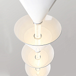 Подвесной светильник светодиодный в виде ряда белых металлических конусов  Herringbone варинант исполнения - 5 | Loft Concept в Казани