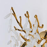 Бра золотого цвета с ветвями и белыми овальными стеклянными подвесками Droplet Chandelier варинант исполнения - 4 | Loft Concept в Казани