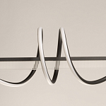 Люстра линейная черного цвета с волнообразным металлическим элементом Luke Lampco Tracer Lamp варинант исполнения - 3 | Loft Concept в Казани