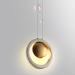 Подвесной светильник с бежевым текстурным кольцом и латунным шаром в центре Tactile  варинант исполнения - 7 | Loft Concept в Казани