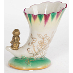 Ваза из фарфора с бронзовой фигуркой ангела Eden Garden porcelain and bronze варинант исполнения - 2 | Loft Concept в Казани