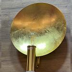 Бра с золотым круглым отражателем и открытой лампой Sun Glow Disc варинант исполнения - 4 | Loft Concept в Казани