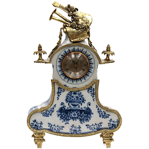 Часы настольные Barcelona