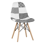 Пластиковый стул на ножках из массива бука Eames Черно-Белый Пэчворк варинант исполнения - 1 | Loft Concept в Казани