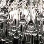 Люстра подвесная с прозрачными стеклянными подвесками в форме капель Диаметр 80 см Droplet Chandelier варинант исполнения - 10 | Loft Concept в Казани