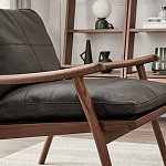 Кресло c каркасом из массива дерева и мягкой кожаной обивкой Walnut Armchair варинант исполнения - 6 | Loft Concept в Казани