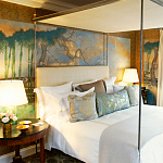 Обои ручная роспись Bamboo River Blossom Original colourway on Deep Rich Gold gilded paper with pearlescent antiquing варинант исполнения - 4 | Loft Concept в Казани