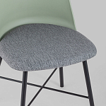 Стул из прочного пластика на металлическом основании Anora Green  варинант исполнения - 7 | Loft Concept в Казани