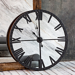 Часы настенные зеркальные с чёрным металлическим циферблатом Mirror Tower Clock варинант исполнения - 5 | Loft Concept в Казани