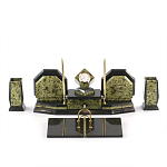 Настольный письменный набор из змеевика с часами и таблетницей Successful Leader варинант исполнения - 1 | Loft Concept в Казани