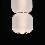 Подвесной светильник с 3-мя округлыми матовыми плафонами из белого стекла Golden Swirl варинант исполнения - 7 | Loft Concept в Казани