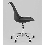 Офисный стул на металлическом основании EGGERY Black пластик варинант исполнения - 4 | Loft Concept в Казани