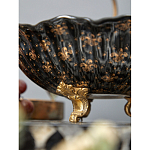 Блюдо черного цвета из фрафора на бронзовых ножках Eden Garden porcelain and bronze варинант исполнения - 5 | Loft Concept в Казани