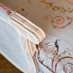 Двухместный диван из массива бука серый с растительным орнаментом Raffael Blue Grey Sofa варинант исполнения - 3 | Loft Concept в Казани