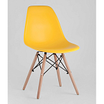 Пластиковый стул на ножках из массива бука Eames Yellow варинант исполнения - 1 | Loft Concept в Казани