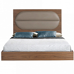 Кровать двуспальная с высоким изголовьем из дерева и подушек из экокожи Modern Look варинант исполнения - 3 | Loft Concept в Казани