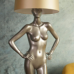 Лампа MANNEQUIN LAMP с абажуром руки на талии варинант исполнения - 8 | Loft Concept в Казани