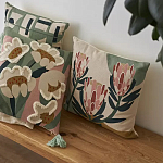 Подушка с цветочным принтом Blooming Elegance Lily варинант исполнения - 7 | Loft Concept в Казани