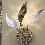 Бра с декоративными белыми и золотыми листьями на текстурном основании Wintery flovers варинант исполнения - 4 | Loft Concept в Казани