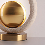 Настольная лампа с бежевым текстурным кольцом и латунным шаром в центре Tactile   варинант исполнения - 7 | Loft Concept в Казани