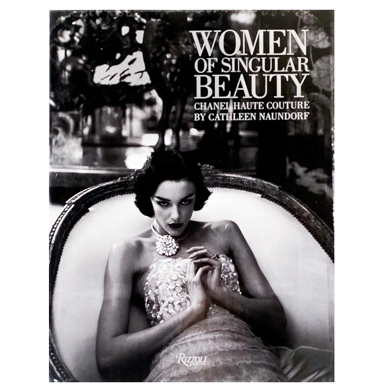 Подарочный фото-альбо Women of Singular Beauty Chanel Haute Couture  в Казани | Loft Concept 