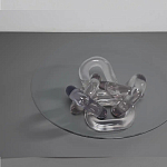 Дизайнерский журнальный стол с круглой прозрачной столешницей и основанием в виде цепи Hua Wang варинант исполнения - 2 | Loft Concept в Казани