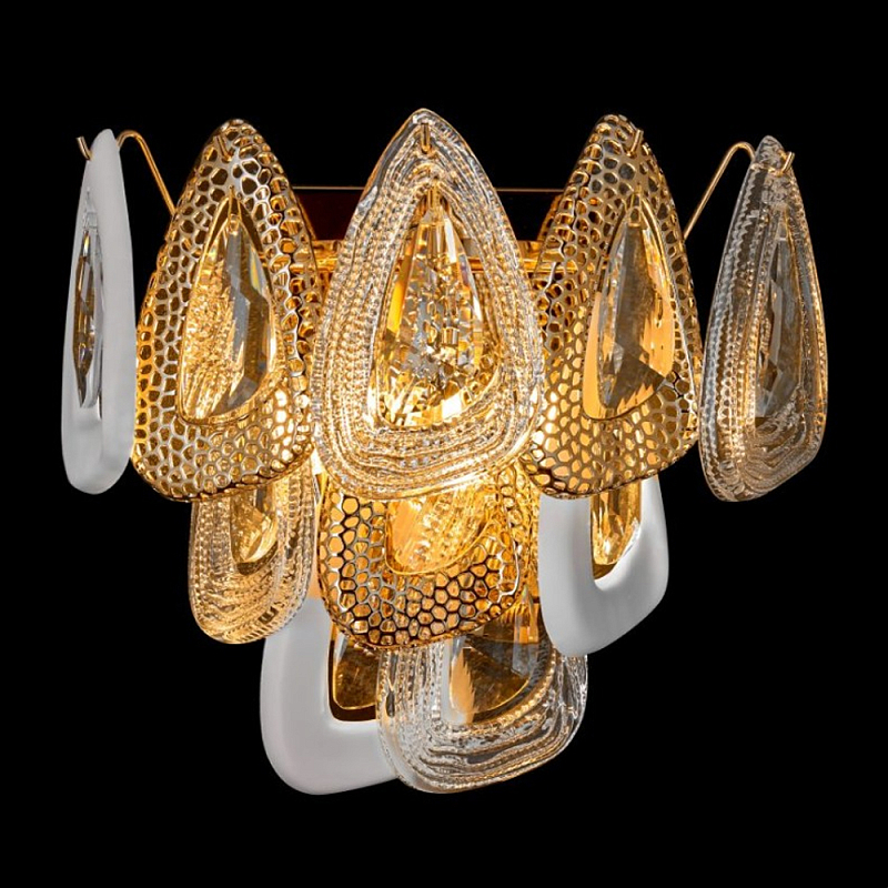 Бра с белыми и прозрачными подвесками Character Chandelier Золотой Прозрачный Белый Бра с белыми и прозрачными подвесками Character Chandelier Золотой Прозрачный Белый в Казани | Loft Concept