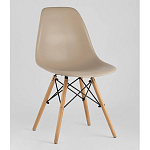Пластиковый стул на ножках из массива бука Eames Beige варинант исполнения - 1 | Loft Concept в Казани