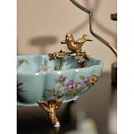 Блюдо из голубого фарфора с бронзовой птичкой Blue Garden варинант исполнения - 6 | Loft Concept в Казани