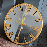 Часы настенные зеркальные с золотым металлическим циферблатом Mirror Tower Clock варинант исполнения - 4 | Loft Concept в Казани