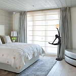 Торшер черная статуэтка Девушка Girl Carries Light Balls варинант исполнения - 3 | Loft Concept в Казани