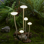 Уличный светильник с пятью матовыми плафонами в форме грибов на высоких изогнутых ножках Mushroom Shape варинант исполнения - 1 | Loft Concept в Казани