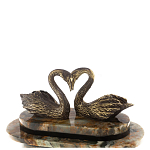 Часы настольные из натурального камня с декором в виде двух лебедей Swans Stone Clock варинант исполнения - 4 | Loft Concept в Казани