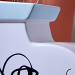 Ваза плоская белая с абстрактными черными линиями в форме лиц Faces of Imagination варинант исполнения - 5 | Loft Concept в Казани