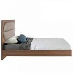 Кровать двуспальная с высоким изголовьем из дерева и подушек из экокожи Modern Look варинант исполнения - 2 | Loft Concept в Казани