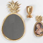 Зеркало овальной формы с золотистой рамкой и декоративной верхушкой в виде ананаса Pineapple Shine  варинант исполнения - 1 | Loft Concept в Казани