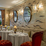 Обои ручная роспись Fishes Blue Pearl on Tarnished Silver gilded silk with pearlescent antiquing варинант исполнения - 7 | Loft Concept в Казани